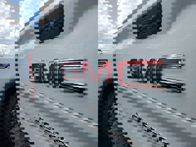 New 2026 GMC Sierra 1500 SLT w/ SLT Premium Package image 7