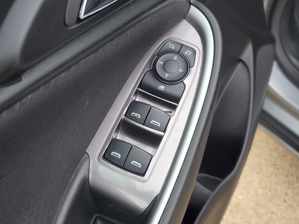 Used 2023 Chevrolet Malibu LT image 16