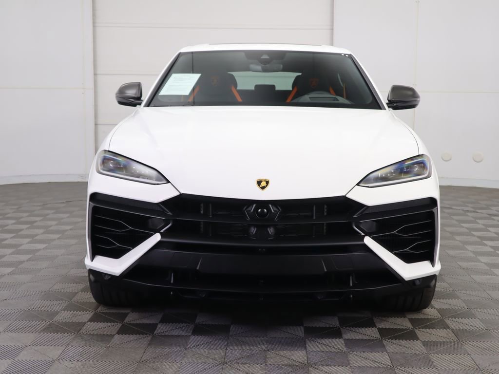 Used 2025 Lamborghini Urus SE image 2