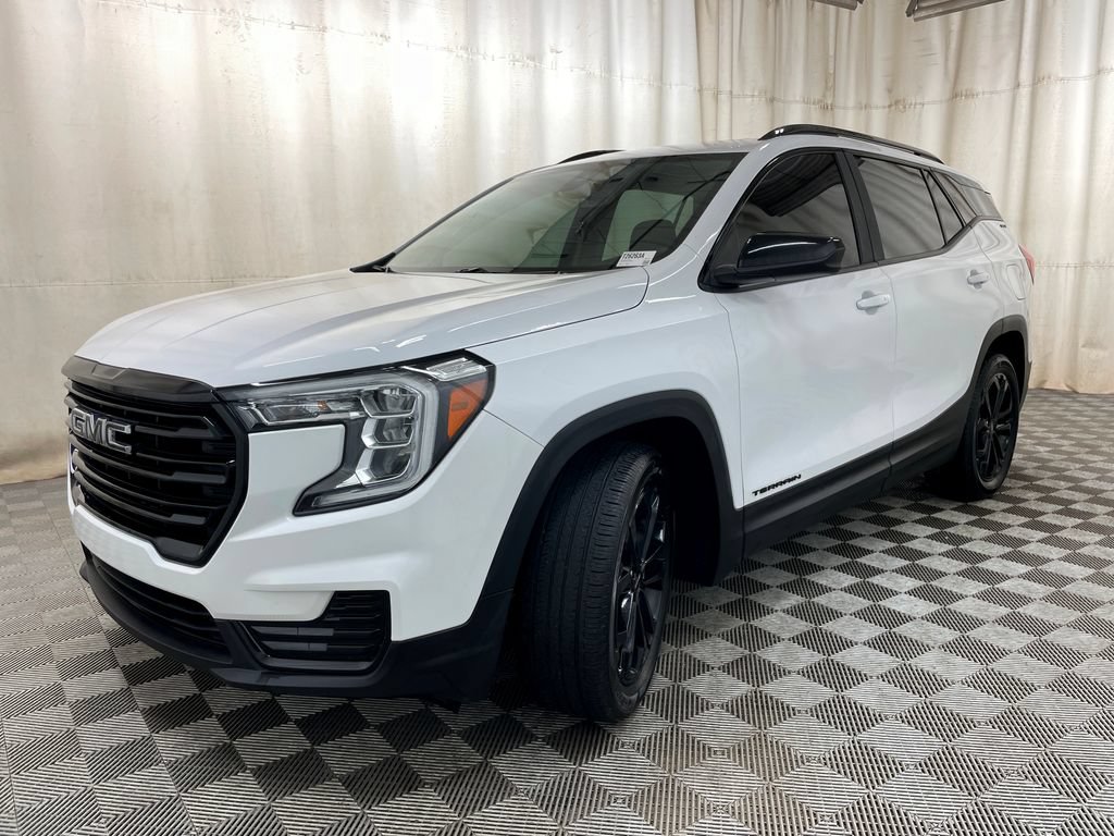 Certified 2022 GMC Terrain SLE w/ Driver Convenience Package FWD image 14