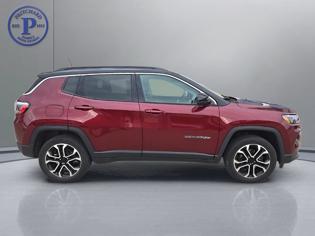 Used 2022 Jeep Compass Limited AWD/4WD image 8