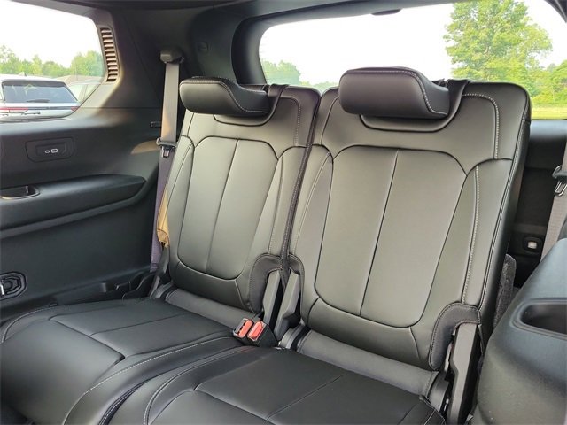 New 2025 Jeep Grand Cherokee L Limited w/ Black Appearance Package image 8