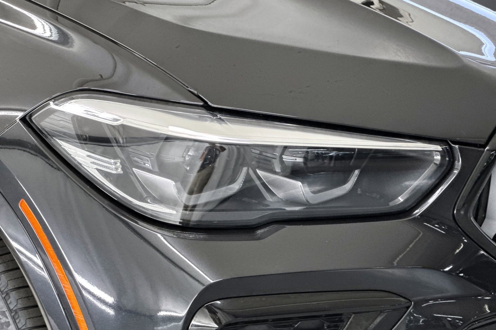 Used 2023 BMW X6 xDrive40i w/ M Sport Package AWD/4WD image 10