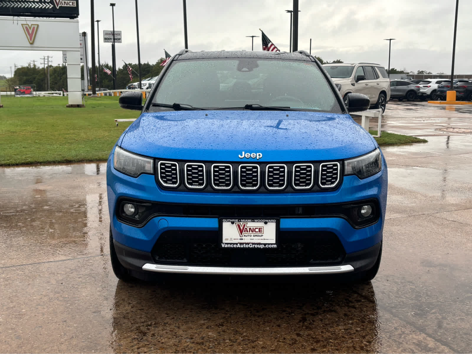 Used 2024 Jeep Compass Limited AWD/4WD image 2