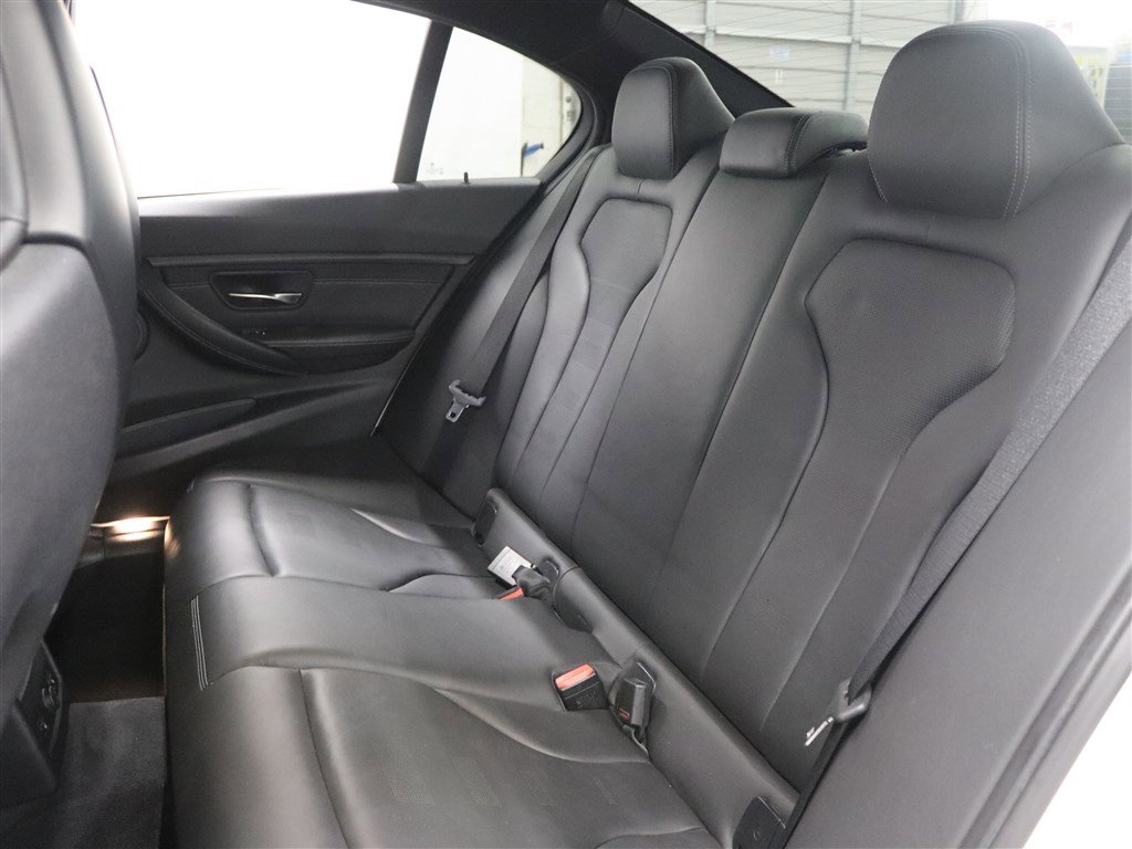 Used 2016 BMW M3 image 12