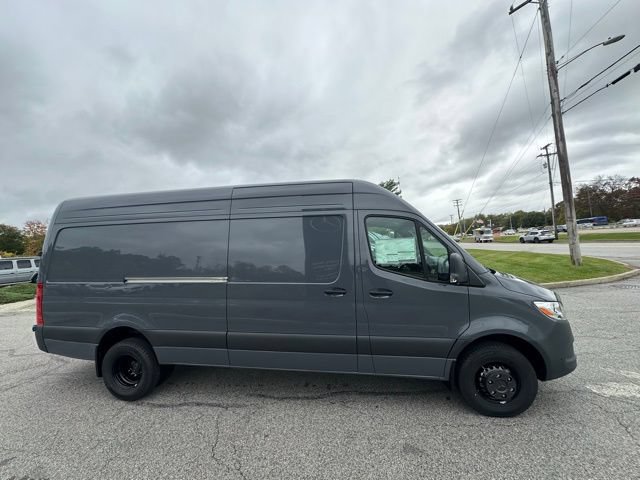 Used 2026 Mercedes-Benz Sprinter 3500 image 6