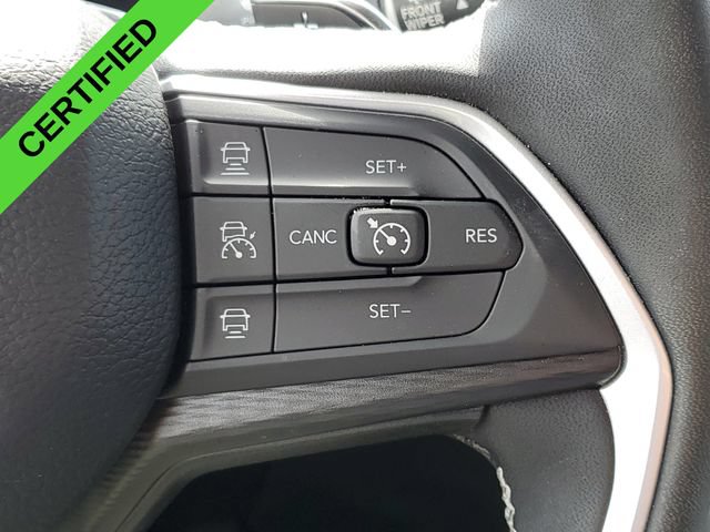 Used 2023 Jeep Grand Cherokee Laredo w/ Luxury Tech Group I AWD/4WD image 13