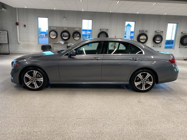 Used 2019 Mercedes-Benz E 300 4MATIC image 12