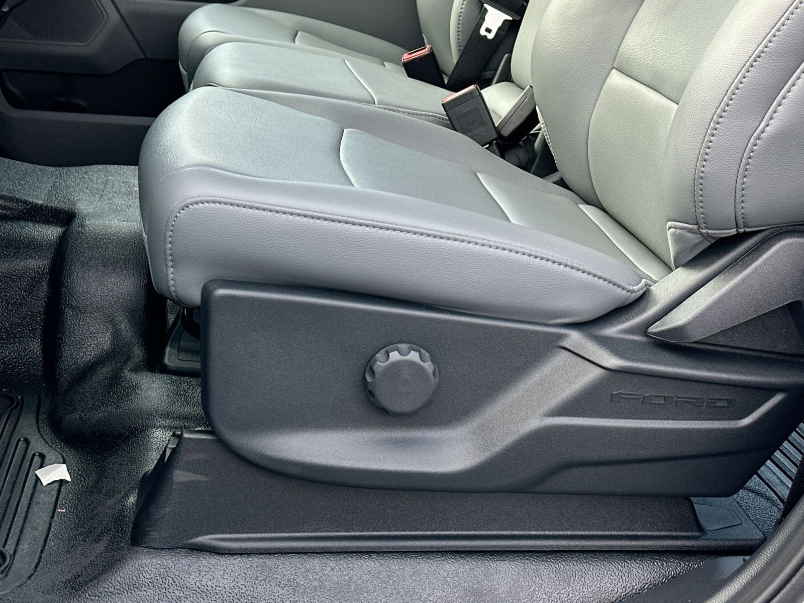 New 2026 Ford F350 XL w/ XL Chrome Package image 14