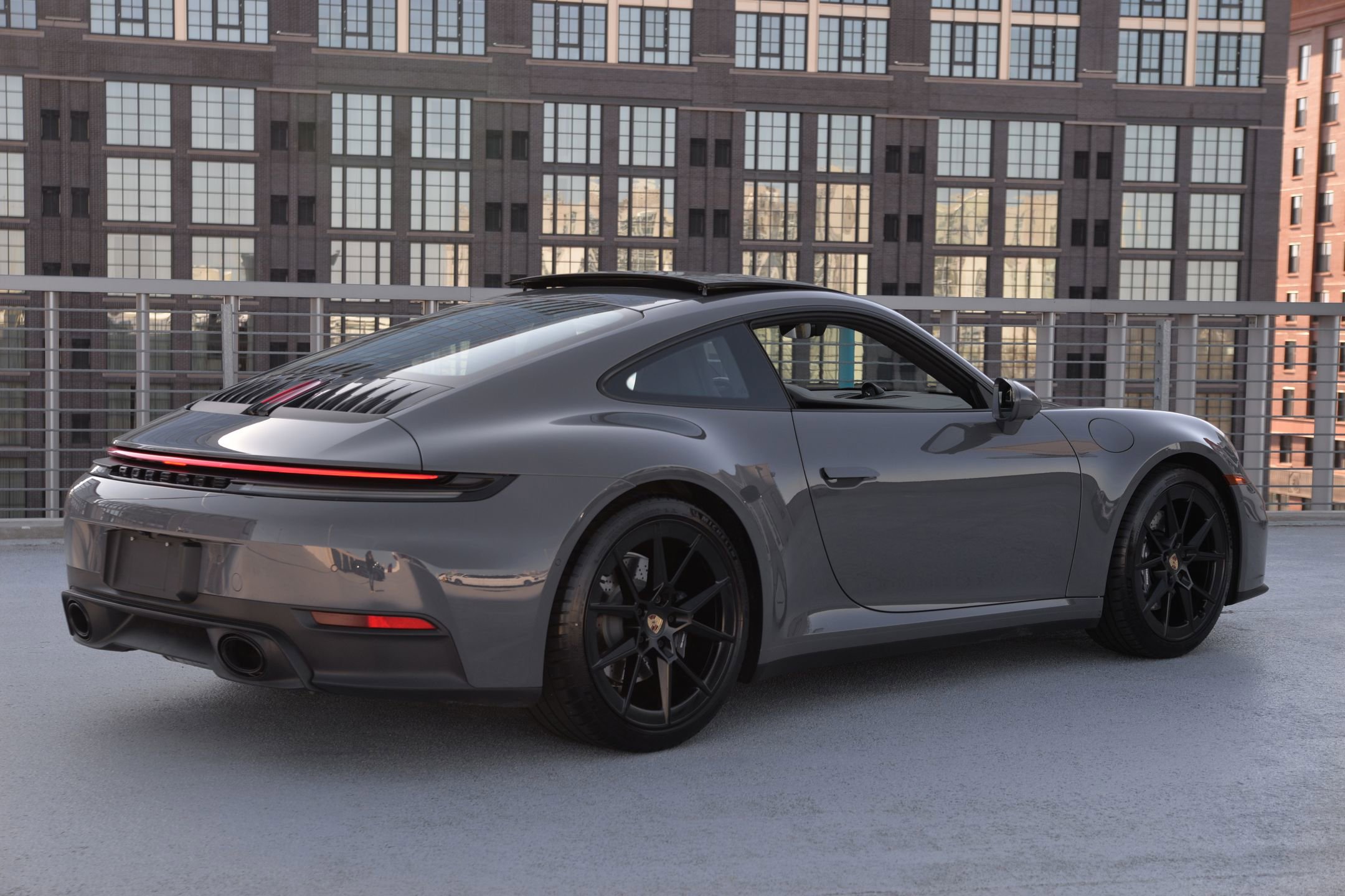 Certified 2025 Porsche 911 Carrera image 9