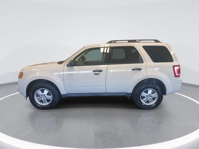 Used 2010 Ford Escape XLT image 2