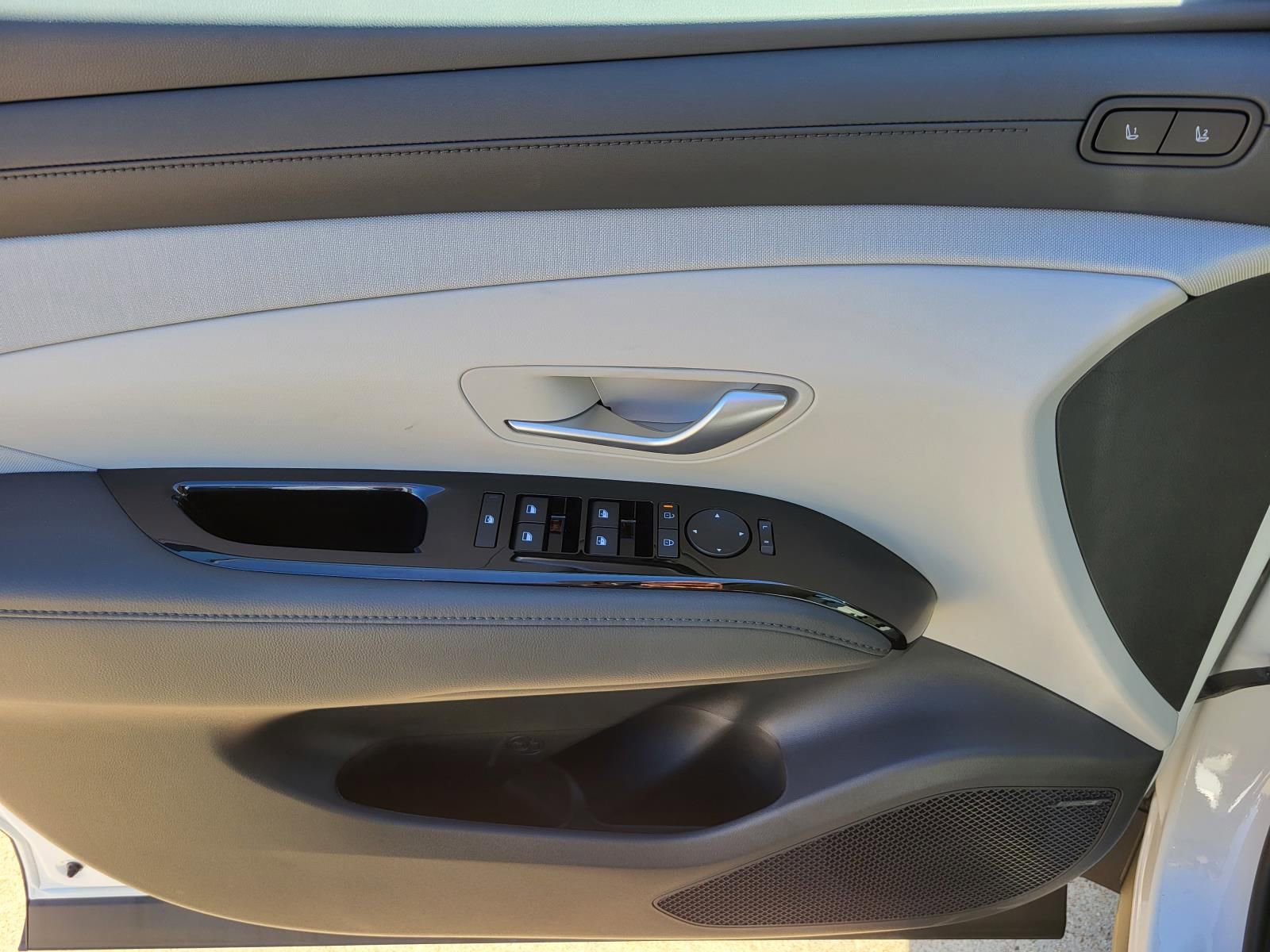 New 2026 Hyundai Tucson Limited image 15