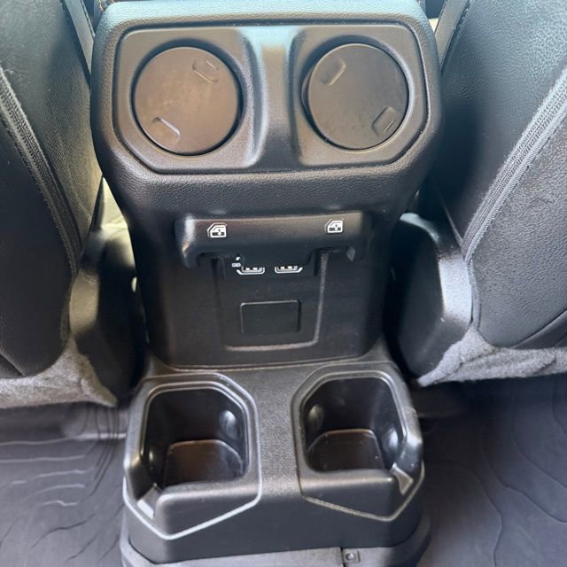 Used 2022 Jeep Gladiator Overland AWD/4WD image 18