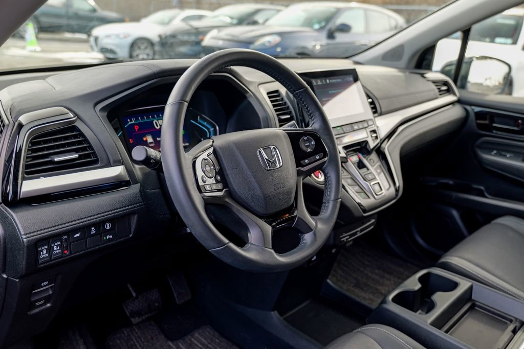 Used 2023 Honda Odyssey Touring image 23