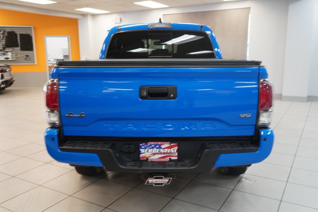 Used 2021 Toyota Tacoma Limited AWD/4WD image 9