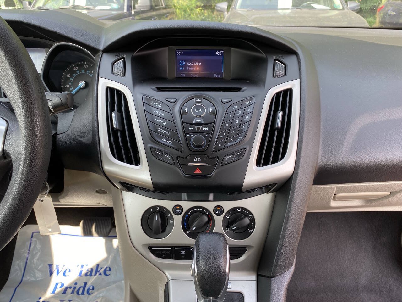 Used 2014 Ford Focus SE FWD image 15