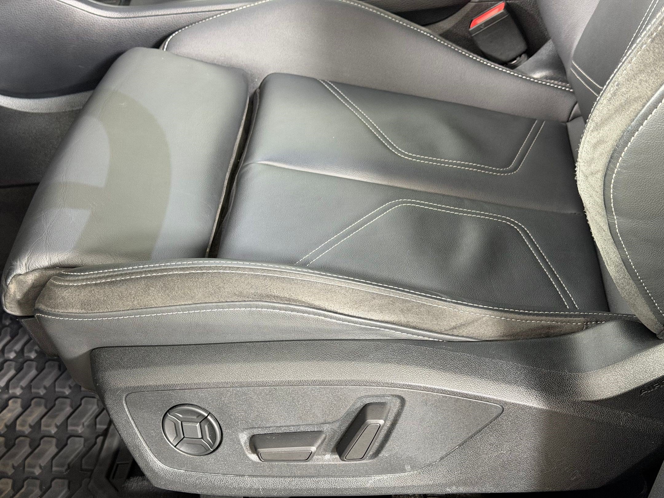 Certified 2022 Audi Q3 2.0T Premium Plus w/ Premium Plus Package AWD/4WD image 15