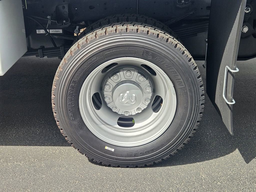 New 2026 RAM 5500 Tradesman w/ Chrome Appearance Group AWD/4WD image 39