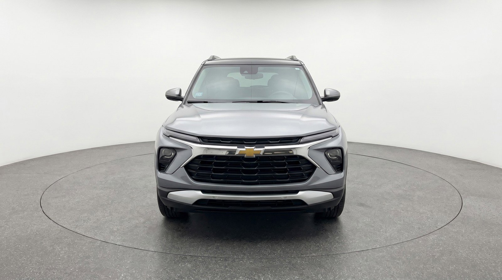 Used 2025 Chevrolet TrailBlazer LT w/ Driver Confidence Package AWD/4WD image 2