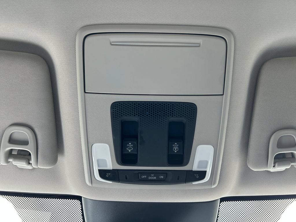 Used 2023 Honda Pilot Touring image 20