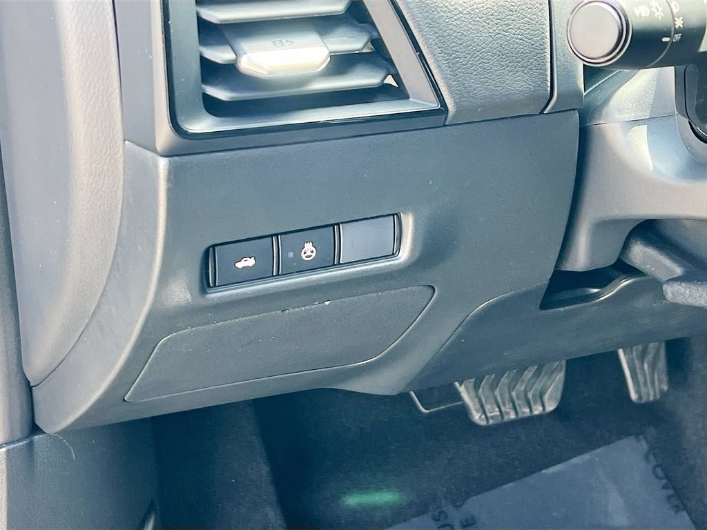 New 2026 Nissan Sentra SV w/ SV Convenience Package FWD image 10