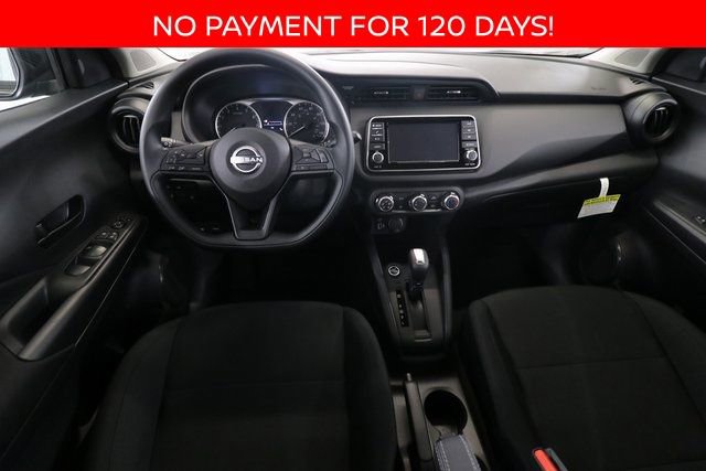 New 2025 Nissan Kicks Play S image 10