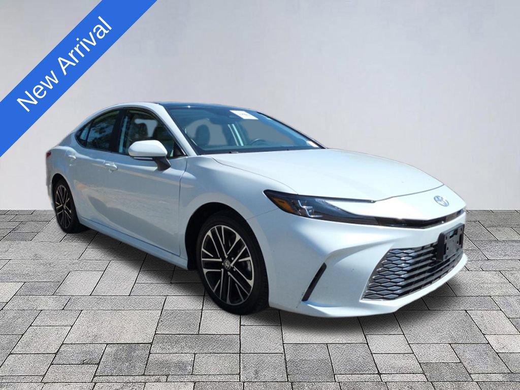 Used 2025 Toyota Camry XLE w/ Premium Package AWD/4WD image 1