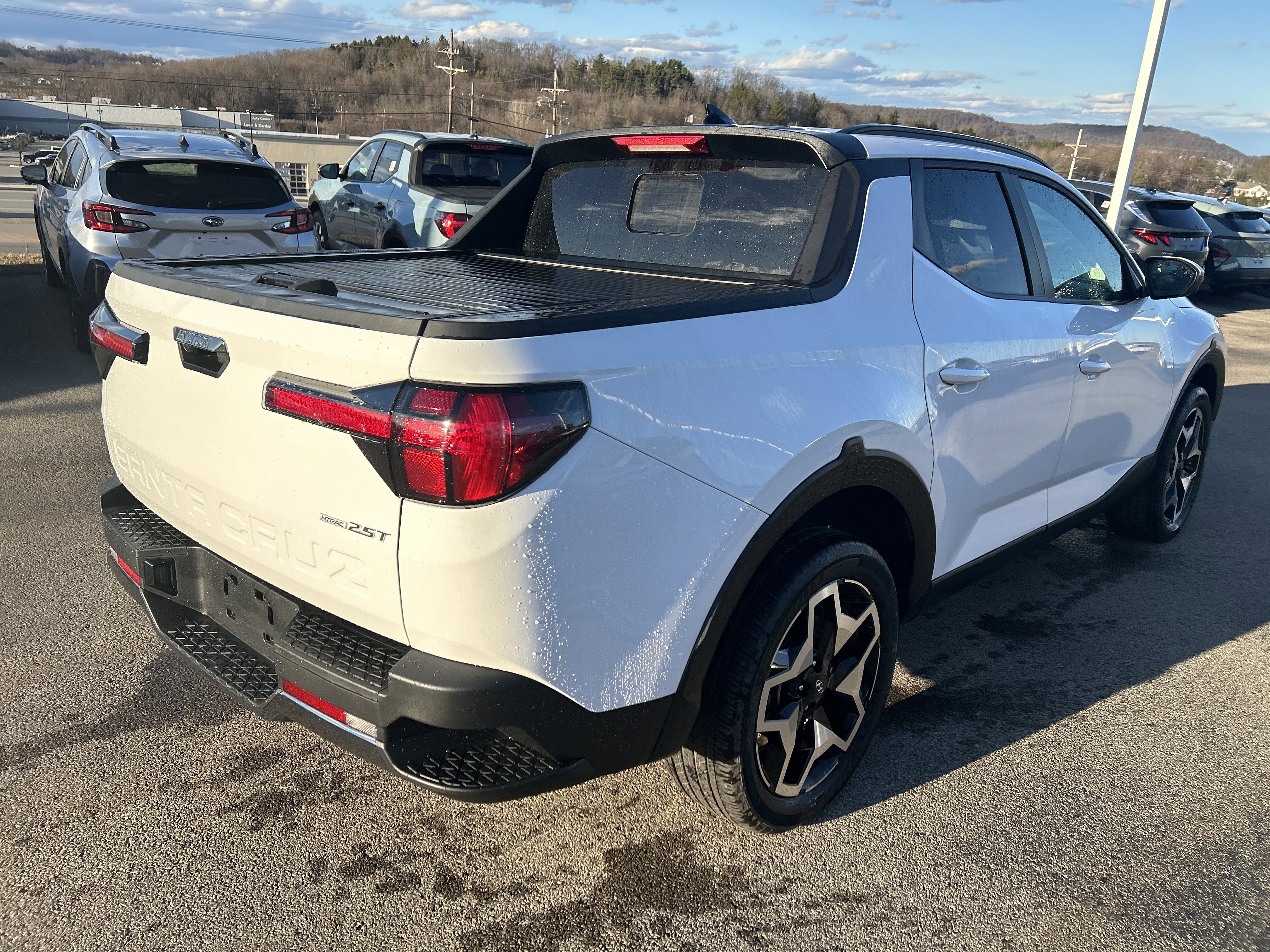 Used 2024 Hyundai Santa Cruz Limited image 6