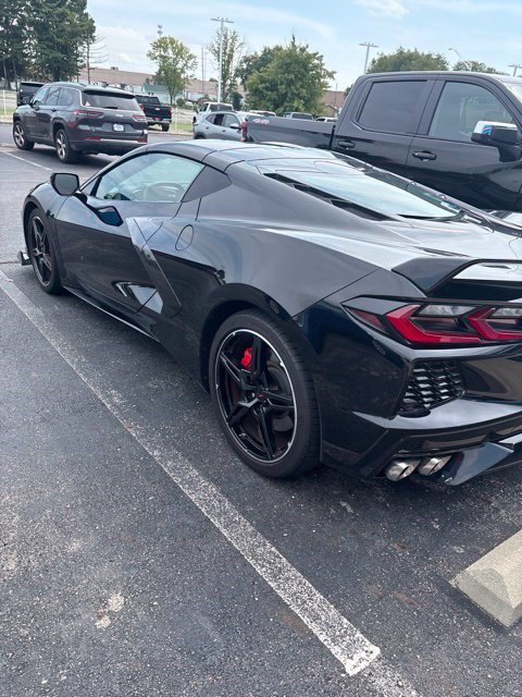 Used 2023 Chevrolet Corvette Stingray Coupe w/ Z51 Performance Package RWD image 11