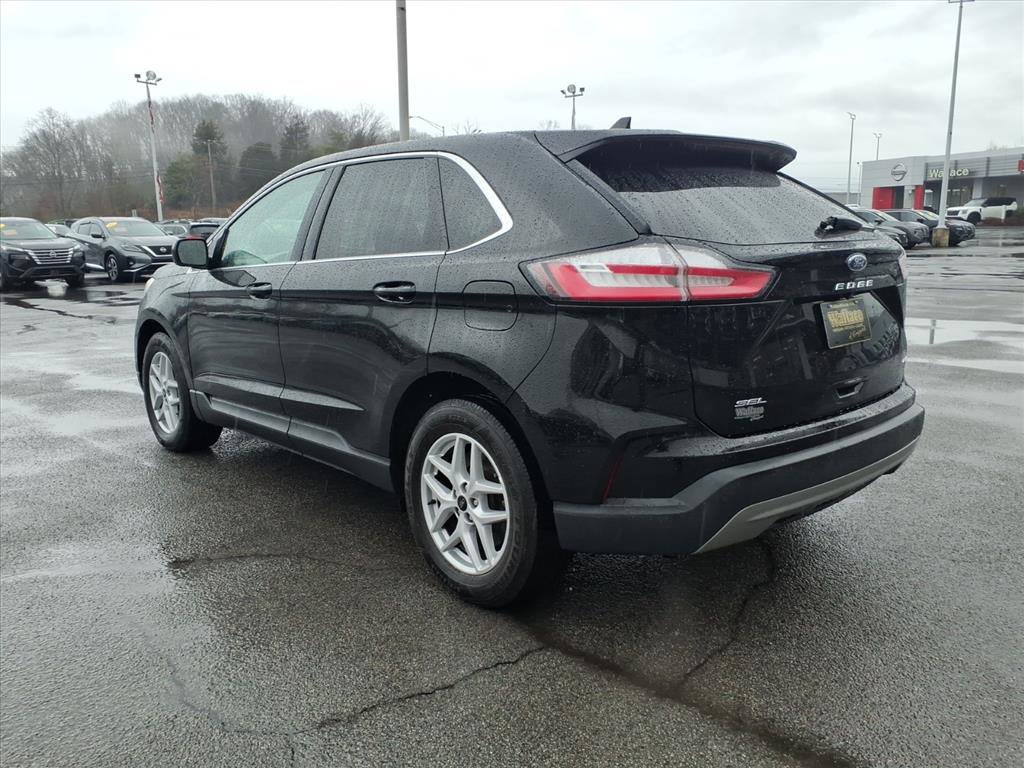 Used 2023 Ford Edge SEL AWD/4WD image 3