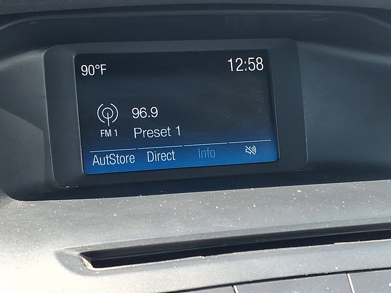 Used 2016 Ford Focus SE w/ Equipment Group 201A FWD image 18