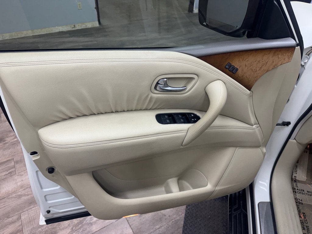 Used 2011 INFINITI QX56 2WD w/ Theater Pkg image 17