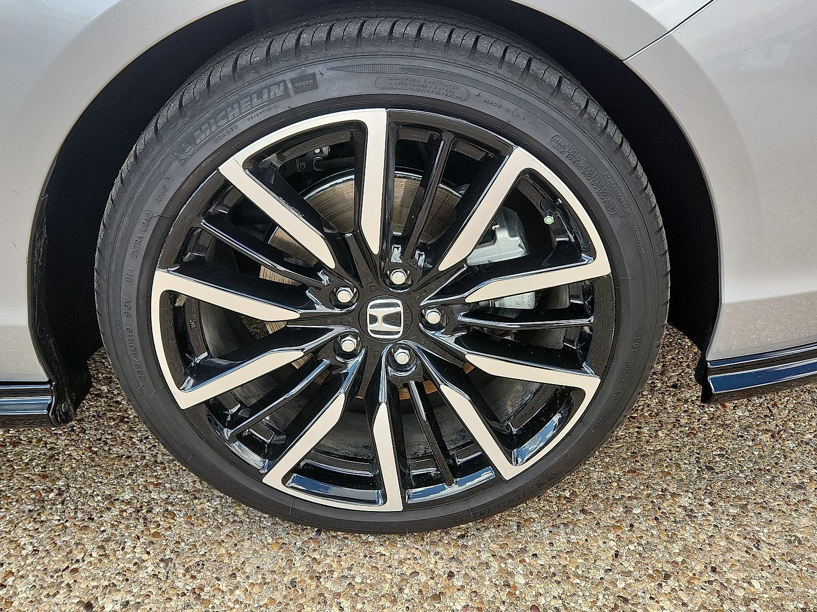 Used 2025 Honda Accord Touring image 8
