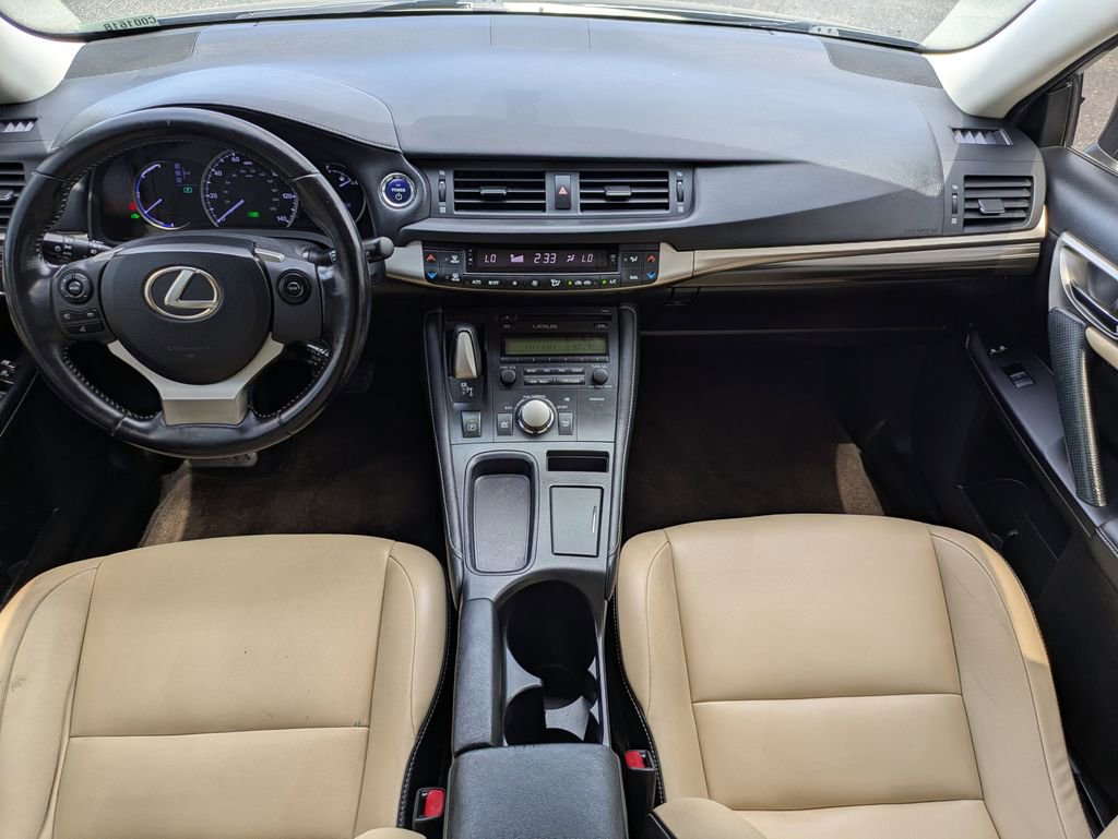 Used 2016 Lexus CT 200h w/ Accessory Package 2 FWD image 17