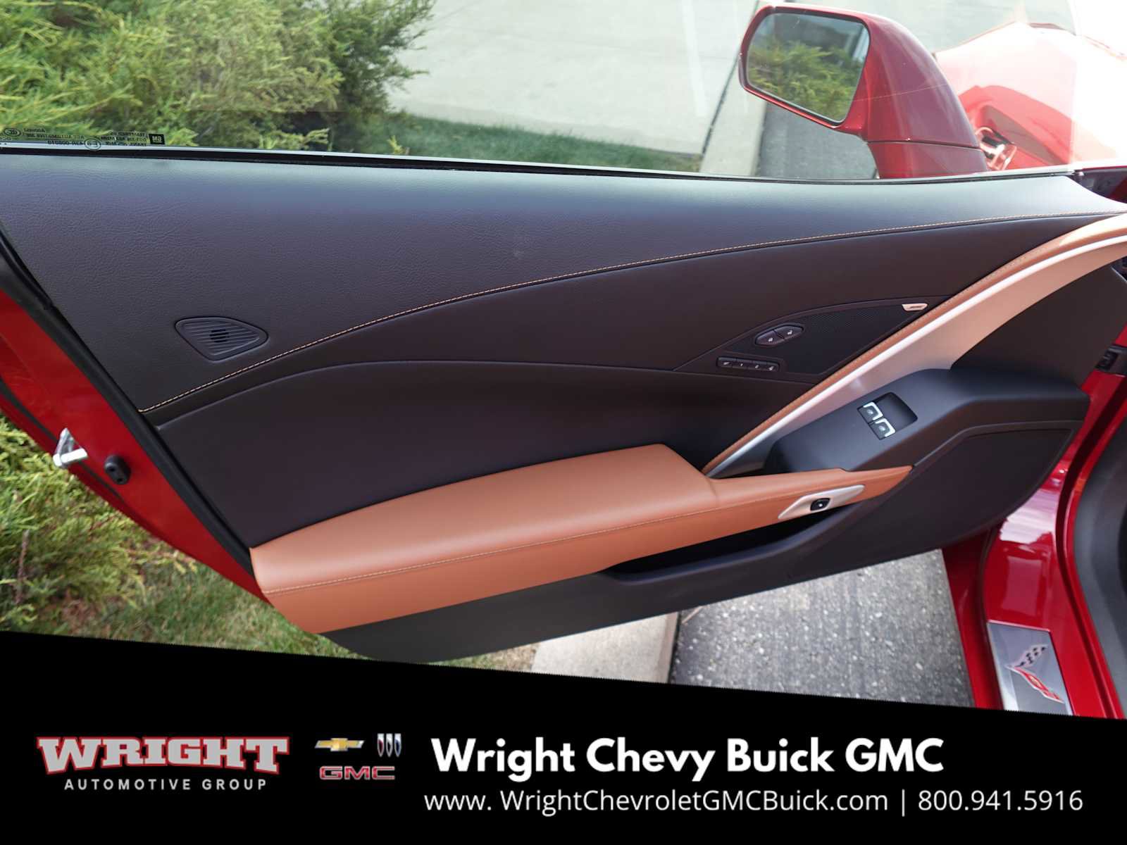 Used 2015 Chevrolet Corvette Z06 w/ 2LZ Preferred Equipment Group image 8