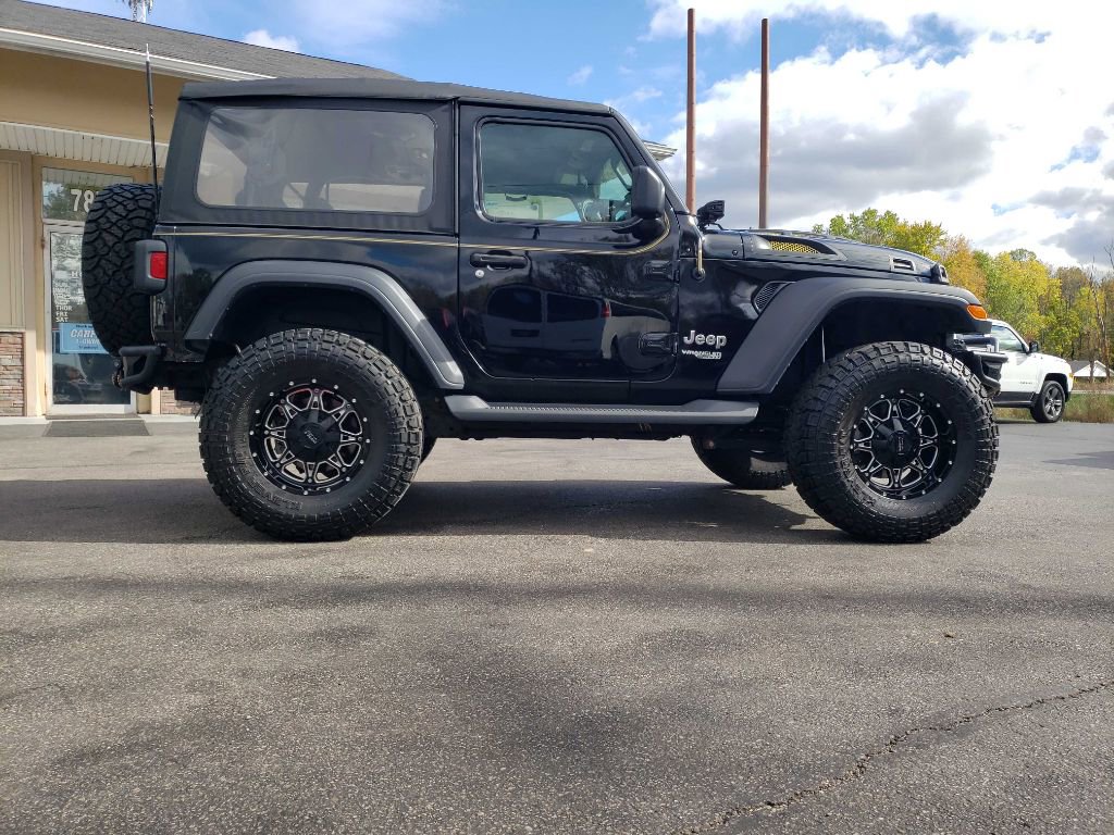 Used 2018 Jeep Wrangler Sport image 6