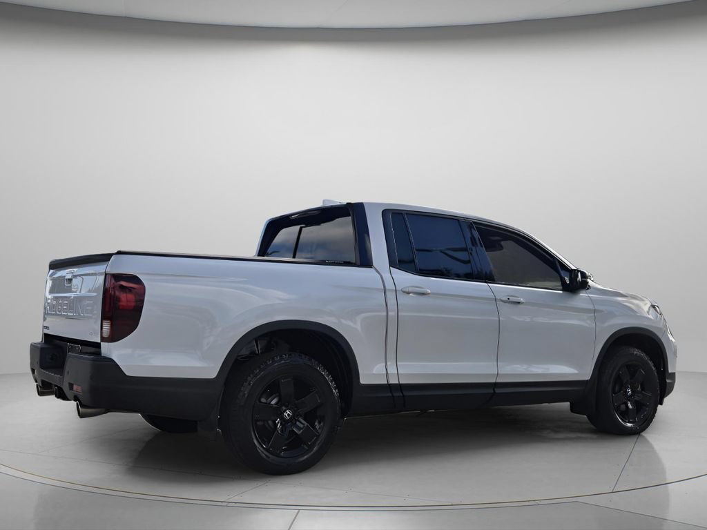 Certified 2025 Honda Ridgeline Black Edition image 7