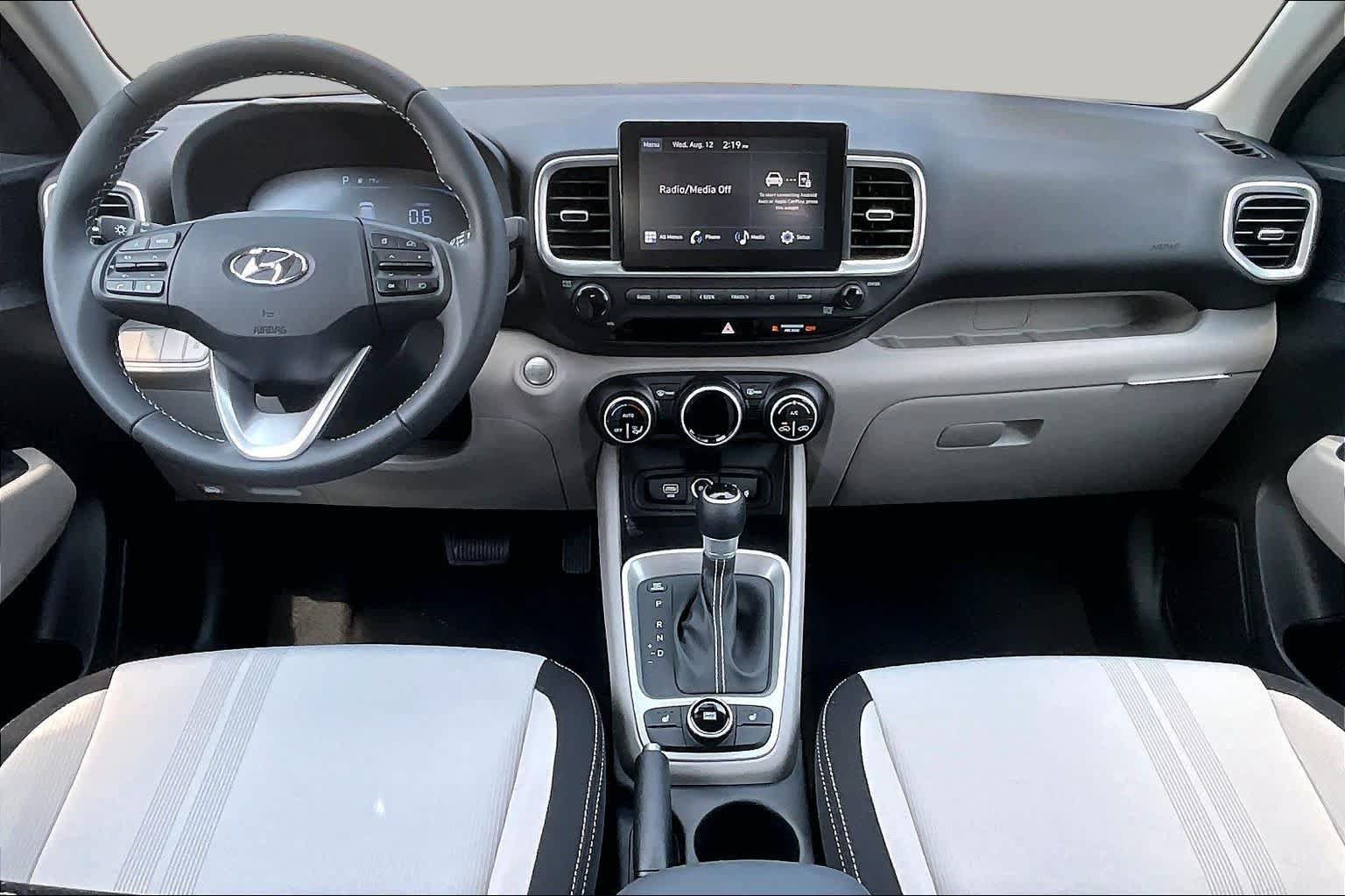 New 2026 Hyundai Venue SEL FWD image 5