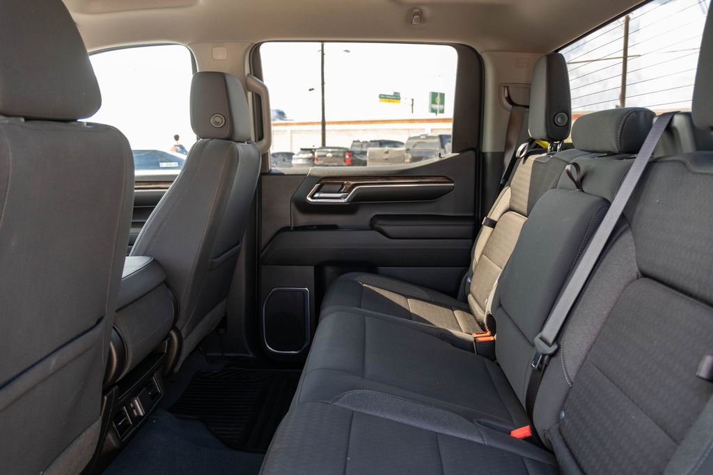 Used 2024 GMC Sierra 1500 Elevation image 15