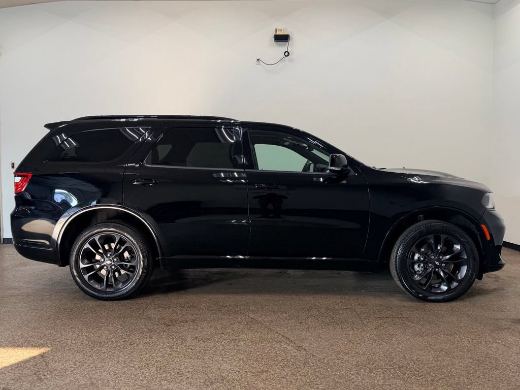 Used 2025 Dodge Durango GT AWD/4WD image 7