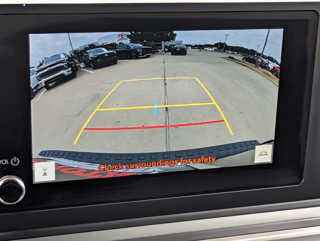 Used 2025 Toyota 4Runner SR5 AWD/4WD image 18
