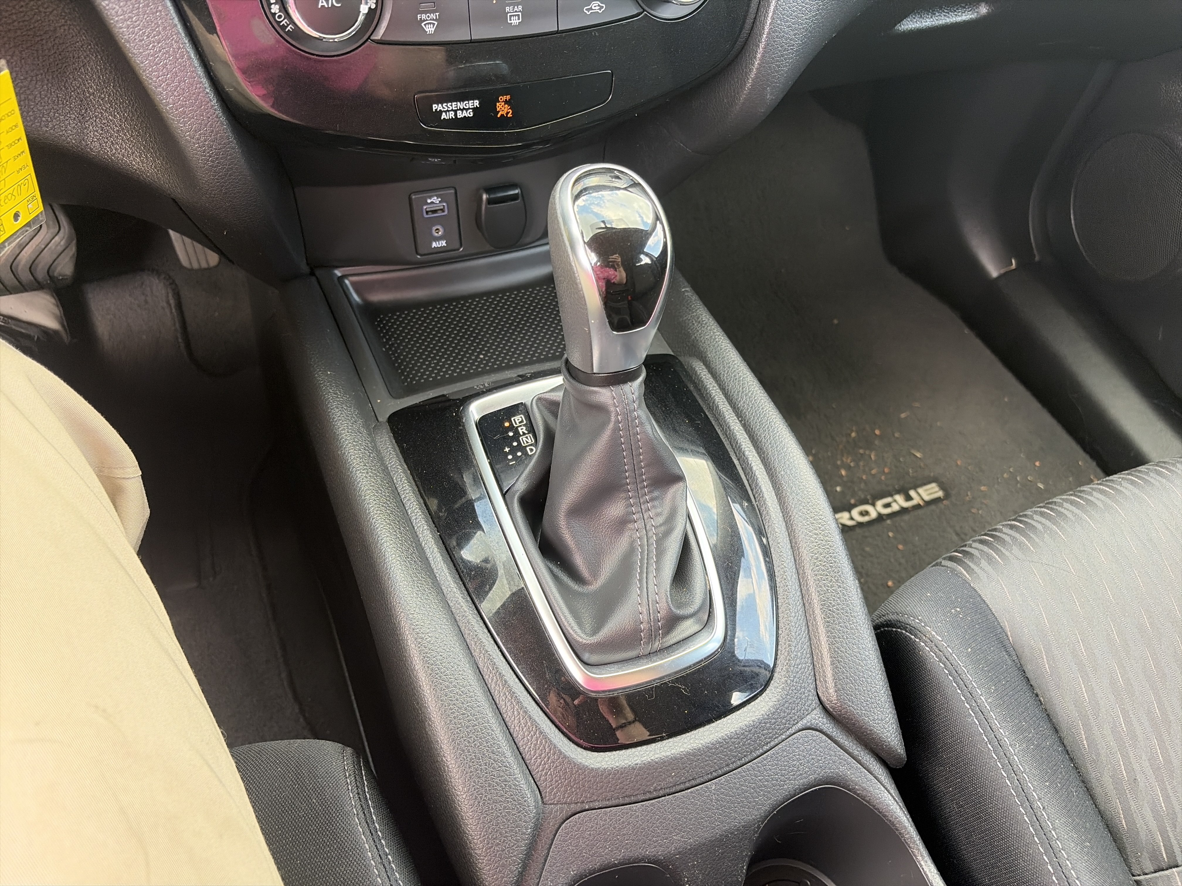 Used 2017 Nissan Rogue S AWD/4WD image 22