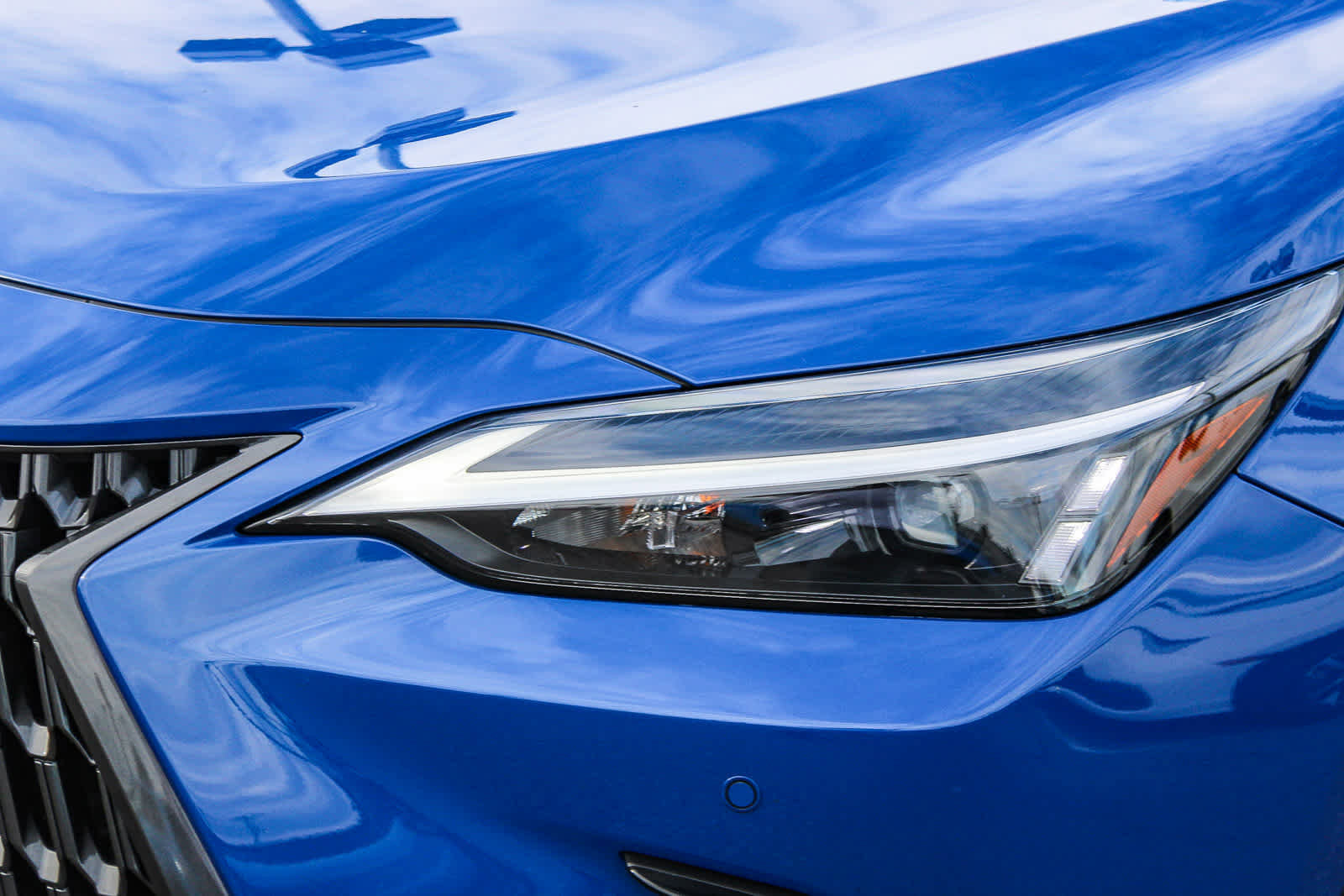 Used 2025 Lexus NX 250 FWD image 10