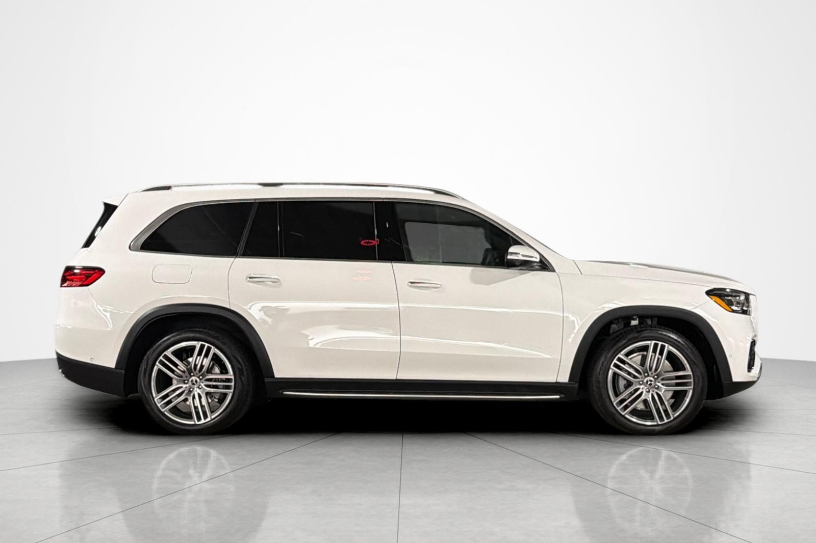 New 2026 Mercedes-Benz GLS 450 4MATIC image 6