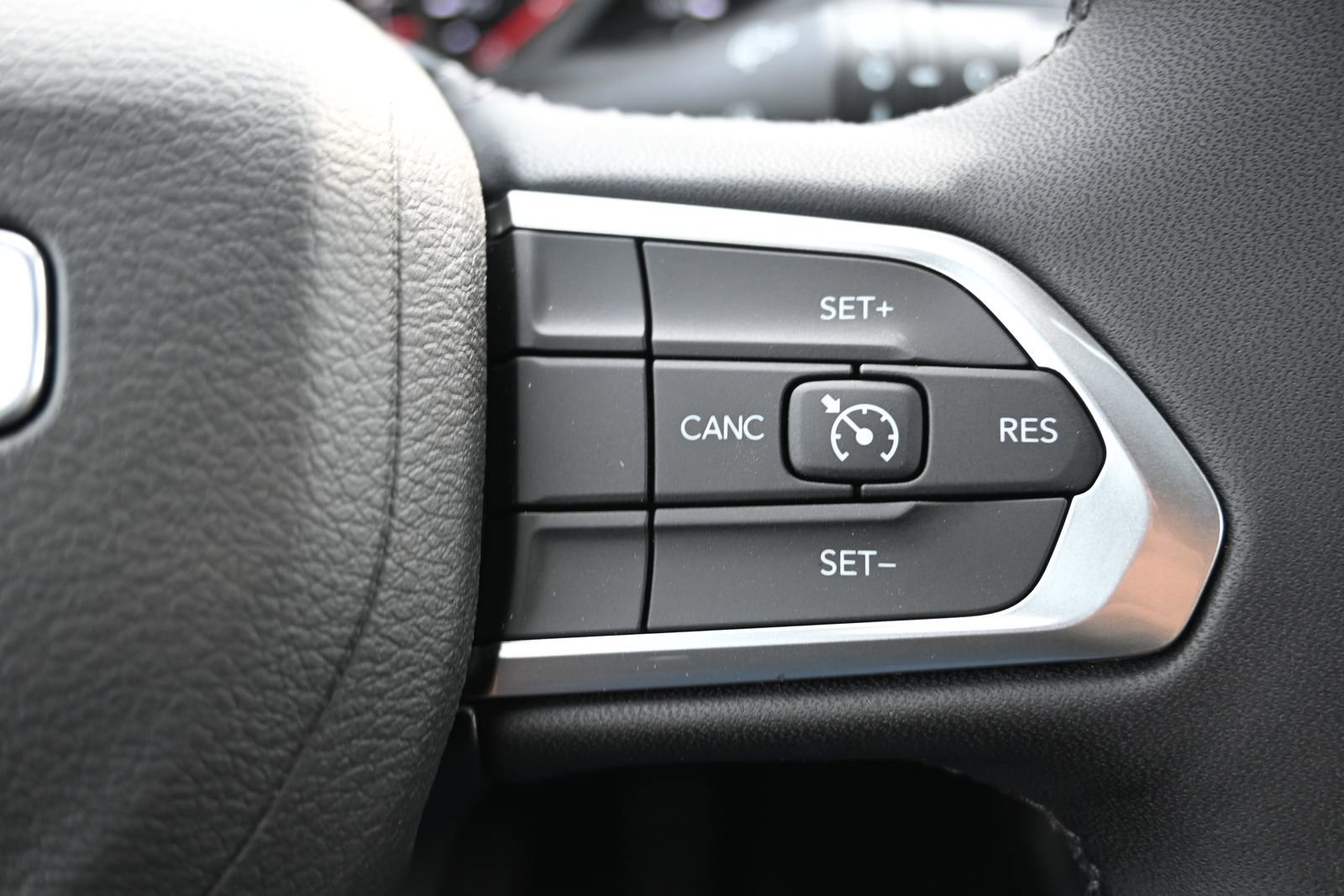 New 2026 Jeep Compass Latitude image 12