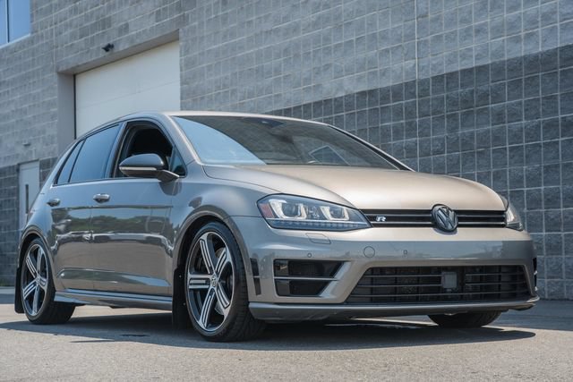 Used 2017 Volkswagen Golf R 4-Door AWD/4WD image 2