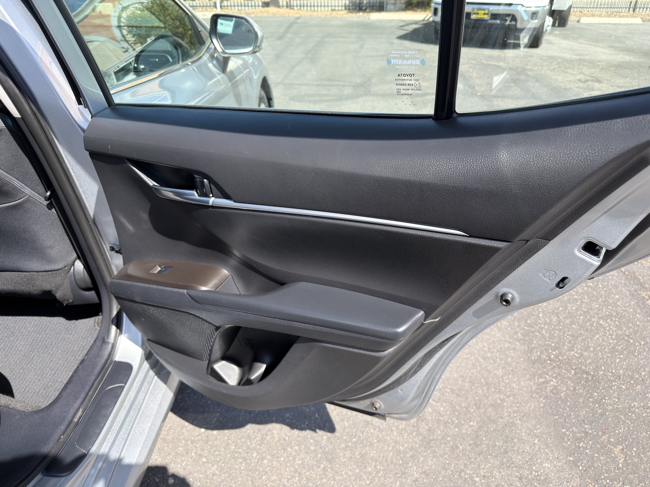 Used 2022 Toyota Camry LE w/ Convenience Package FWD image 13