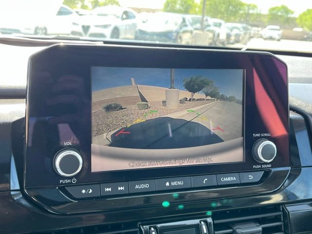 Used 2022 Nissan Pathfinder SV w/ SV Premium Package image 22