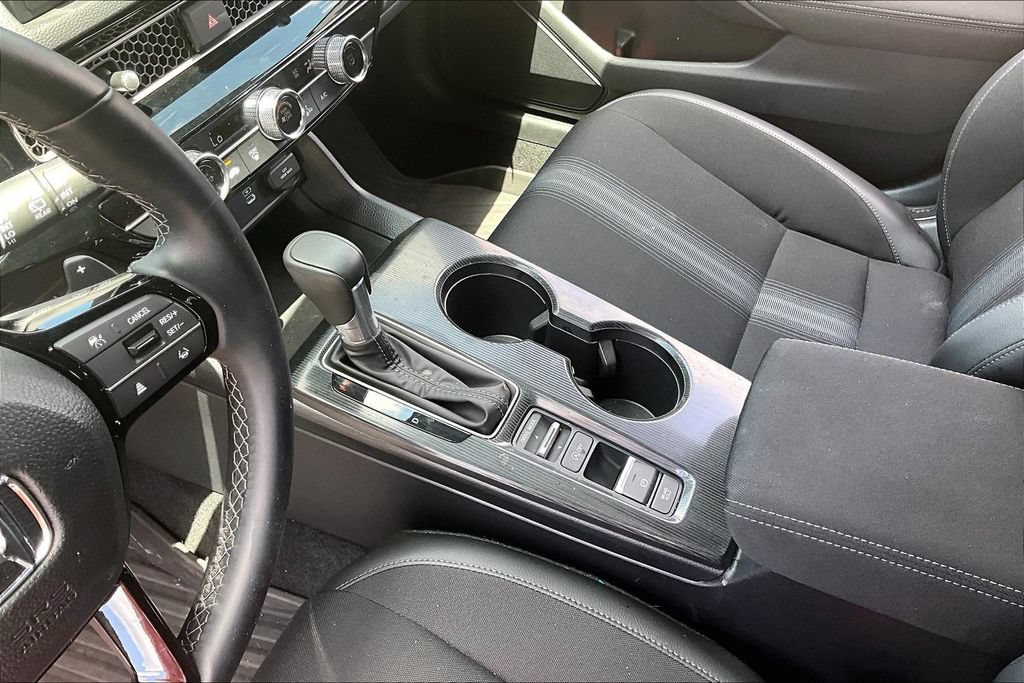 Used 2025 Honda Civic Sport image 17