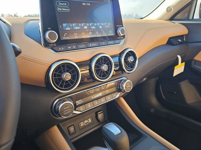 Used 2025 Nissan Sentra SV w/ SV Premium Package image 25